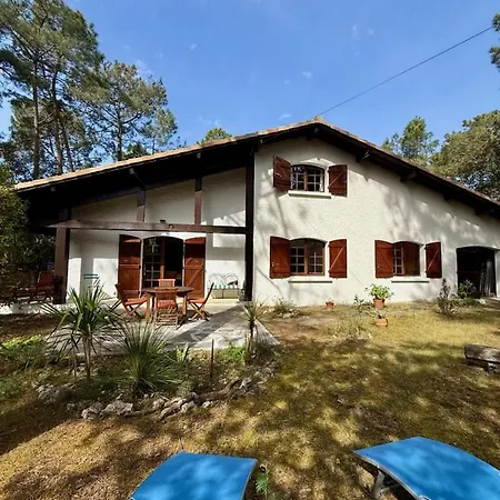 Landaise Longarisse Villa *